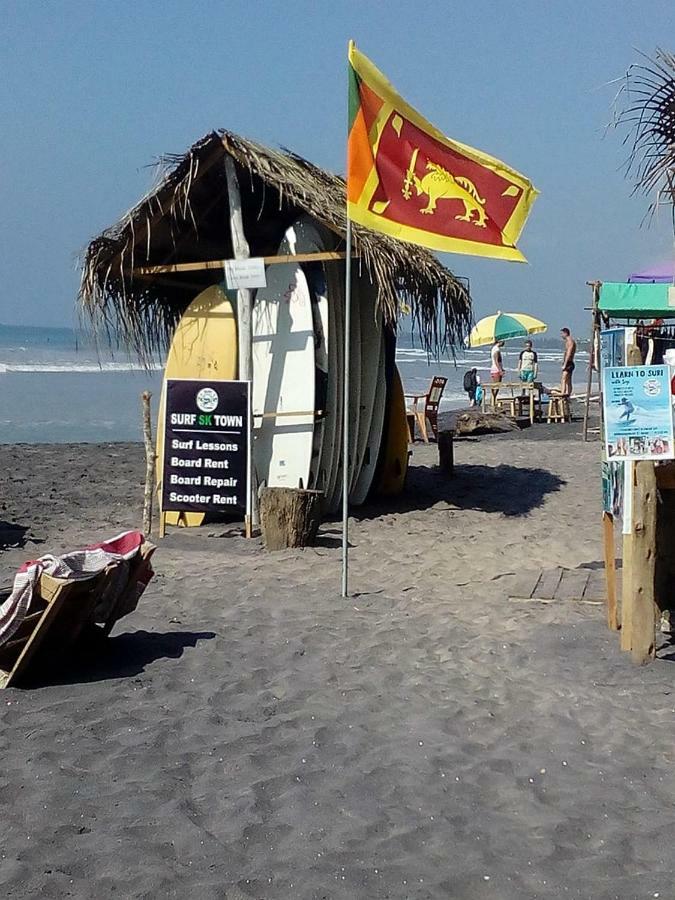 Guillet Beach Home Матара Экстерьер фото